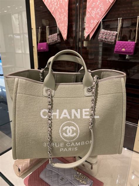 chanel deauville tote vs neverfull|Chanel deauville tote 2022.